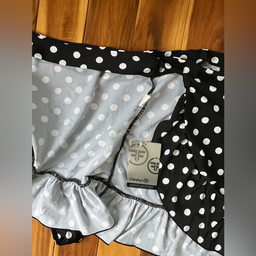 NWT Wrap Swim Skirt - Picture 3 of 8